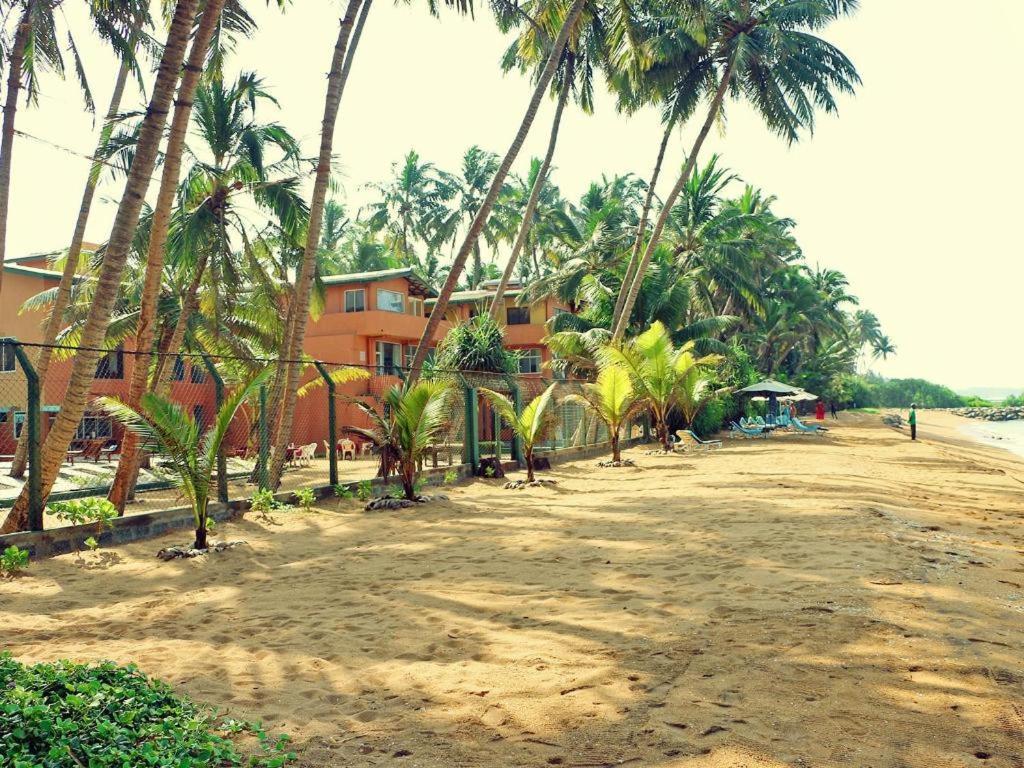 Oyo 246 Roy Villa Beach Hotel Kalutara Kültér fotó