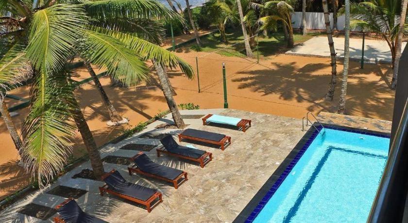 Oyo 246 Roy Villa Beach Hotel Kalutara Kültér fotó