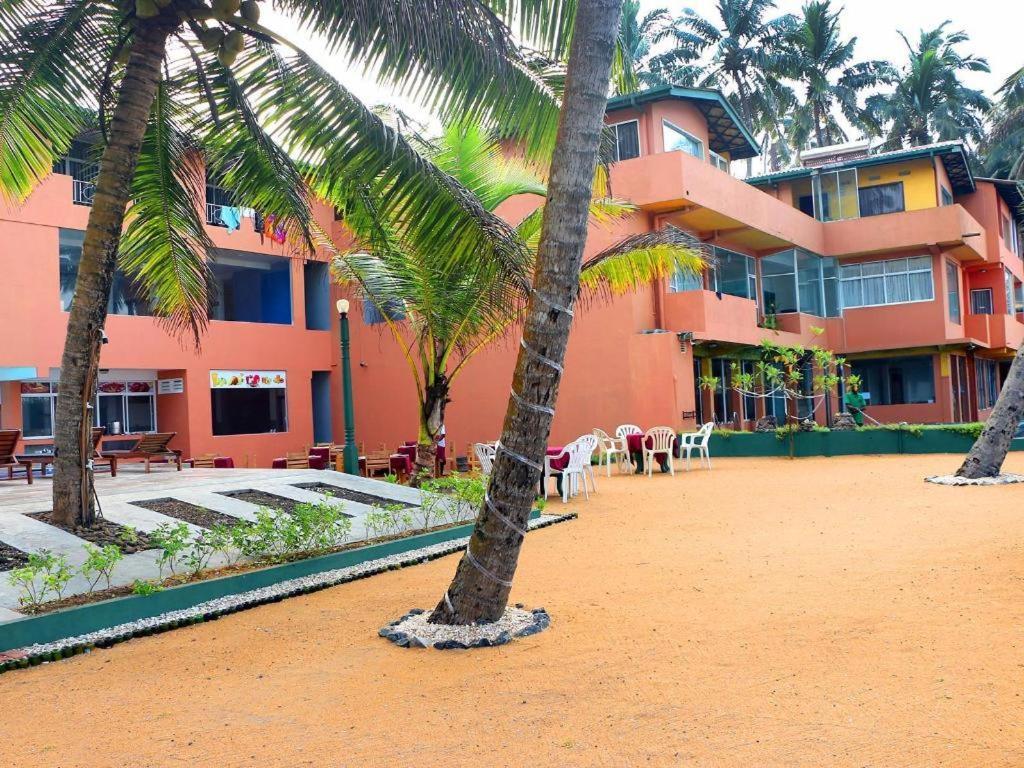 Oyo 246 Roy Villa Beach Hotel Kalutara Kültér fotó