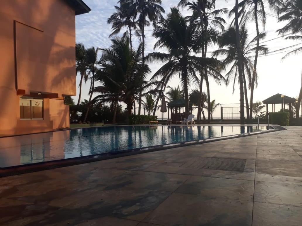 Oyo 246 Roy Villa Beach Hotel Kalutara Kültér fotó